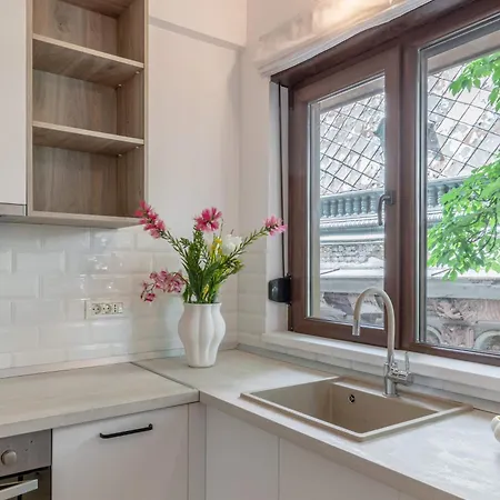Modern & Bright Studio On Amzei Square Apartamento Bucarest