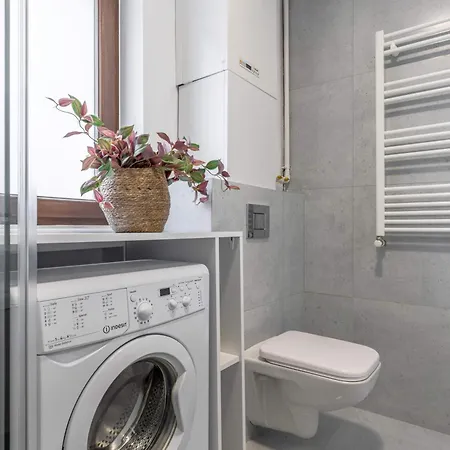 Modern & Bright Studio On Amzei Square Апартаменты